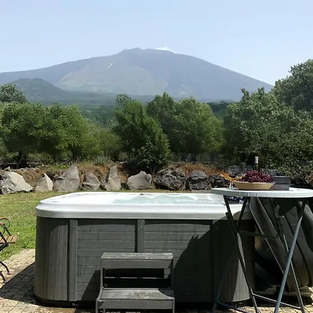 Etna - Adriana Maletto